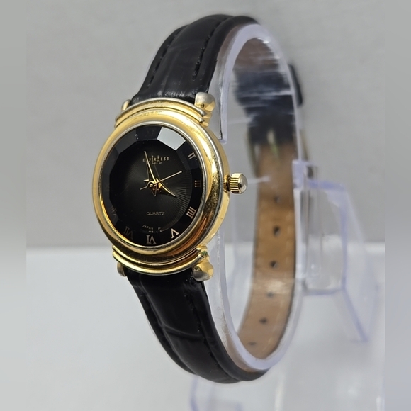 Womens Vintage LA Express LAX572 Watch Faceted Crystal Gold Leather New Battery - Picture 2 of 11